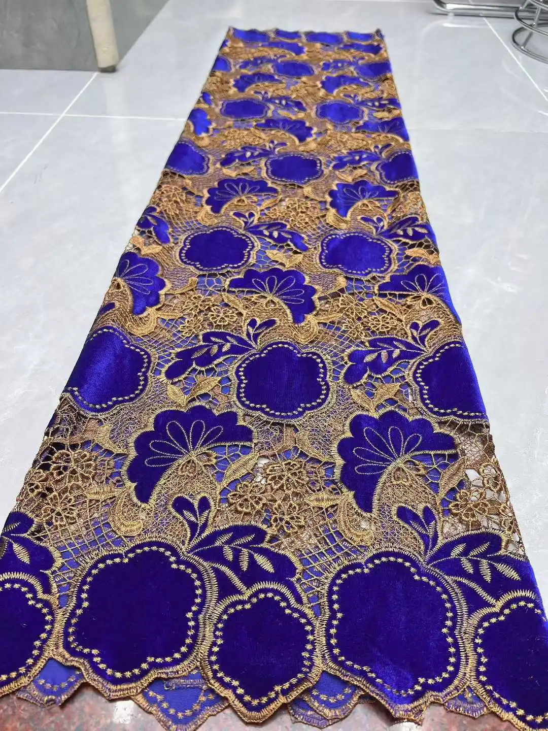 

African French Velvet Lace Fabric 2025 Lace Luxury Celebrant Worthy Nigerian Velvet Lace Fabrics Embroidered For Weddng Dress