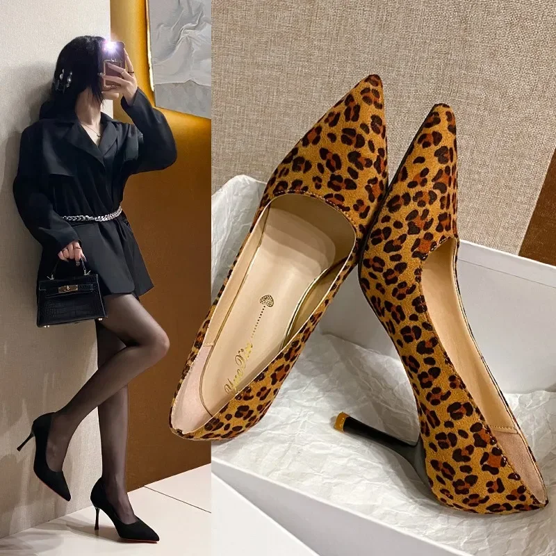 Sexy elegante Damenmode Schuhe Leoparden muster Mode spitzen Zehen High Heels Sandalen Chauss ure Femme 2024