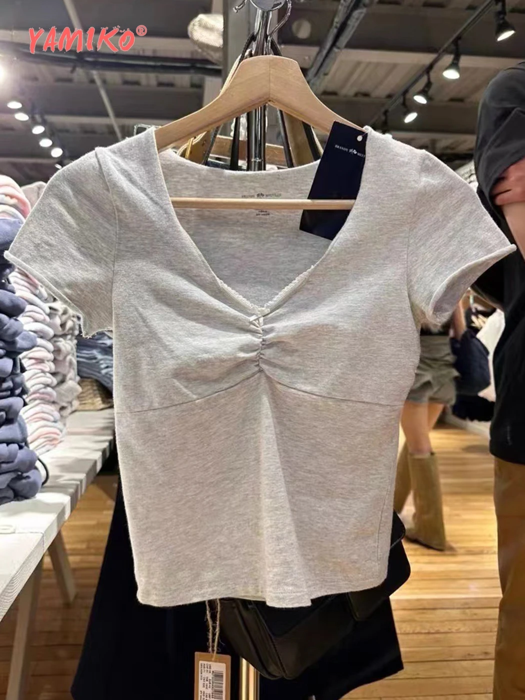 

Футболка женская с кружевной отделкой и рюшами, х/б