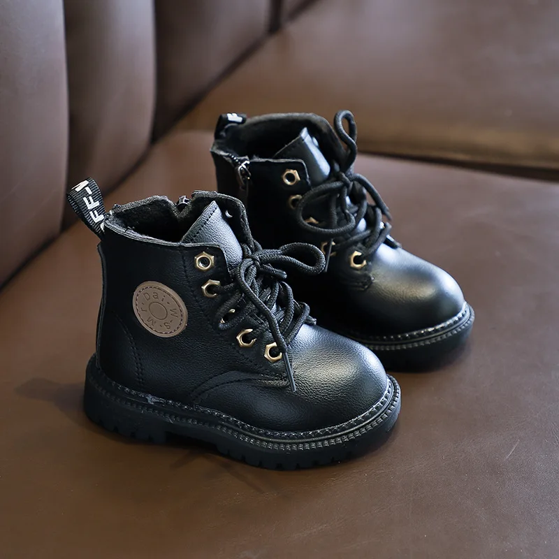 Stivali singoli per bambini antiscivolo fondo morbido resistente all\'usura scarpe per ragazze ragazzi moda calzature per bambini stivali caldi per