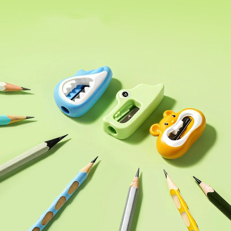 24pcs/lot Creative Hamster Shark Crocodile Pencil Sharpener Cute Hand Mechanical Cutter Knife Stationery Gift School Supply