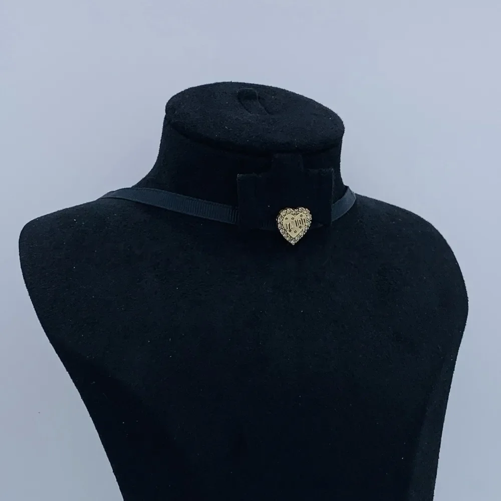 

2025 New Luxury Letter Vintage Necklace Fashion Versatile Gift for Lover Anniversary