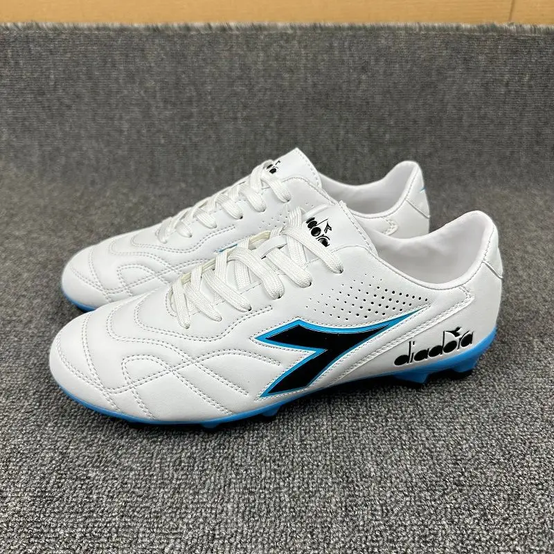 Chaussures de football professionnelles pour hommes, chaussures de futsal en salle, chaussures de football pour adultes, chaussures de sport coordonnantes, bottes résistantes à l'usure, ultra légères