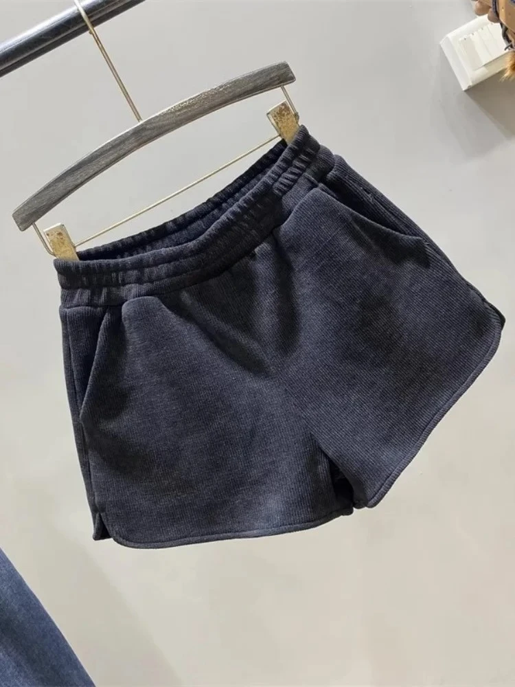 2025 autumn and winter new elastic waisted casual pants for women loose and slimming versatile A-line wide leg short pants