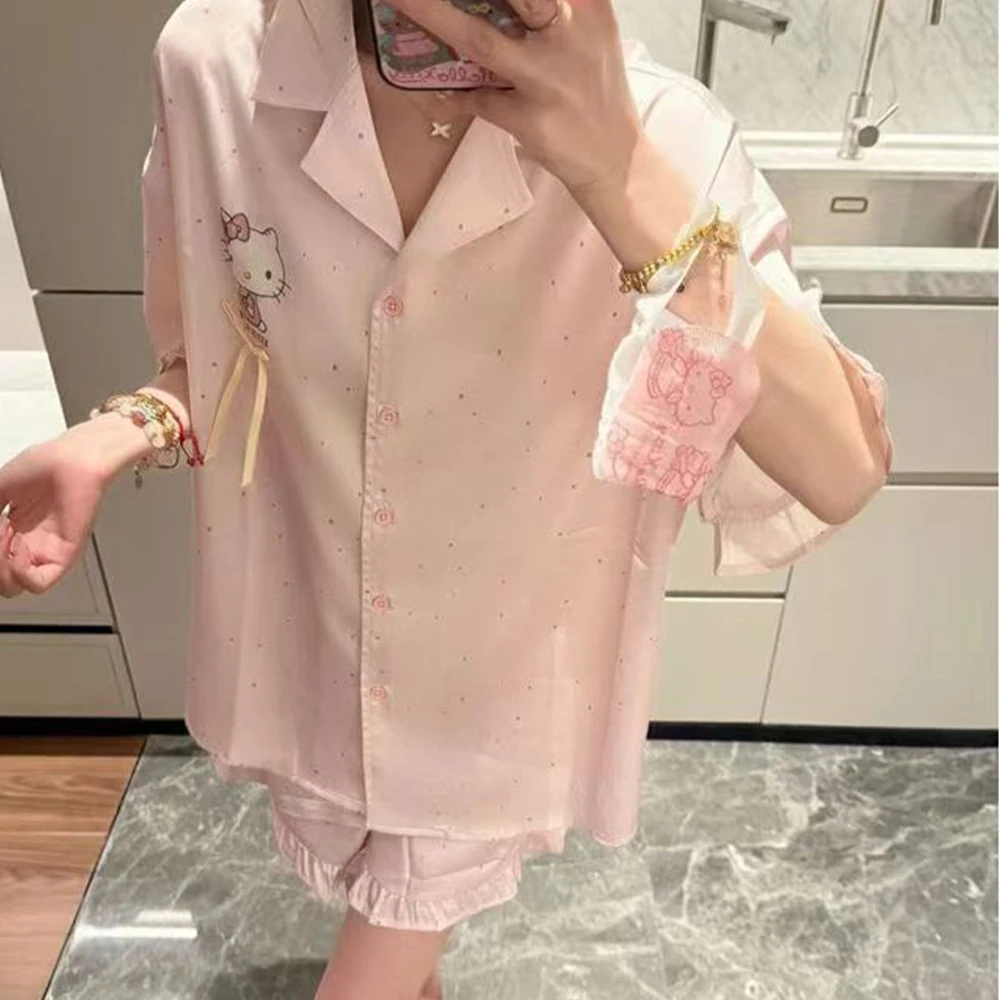 

Новый комплект женской пижамы Hello Kitty Sanrio из 2 предметов: милый пижамный комплект с принтом Spicy Gir, мягкий и удобный, для студентов, для дома