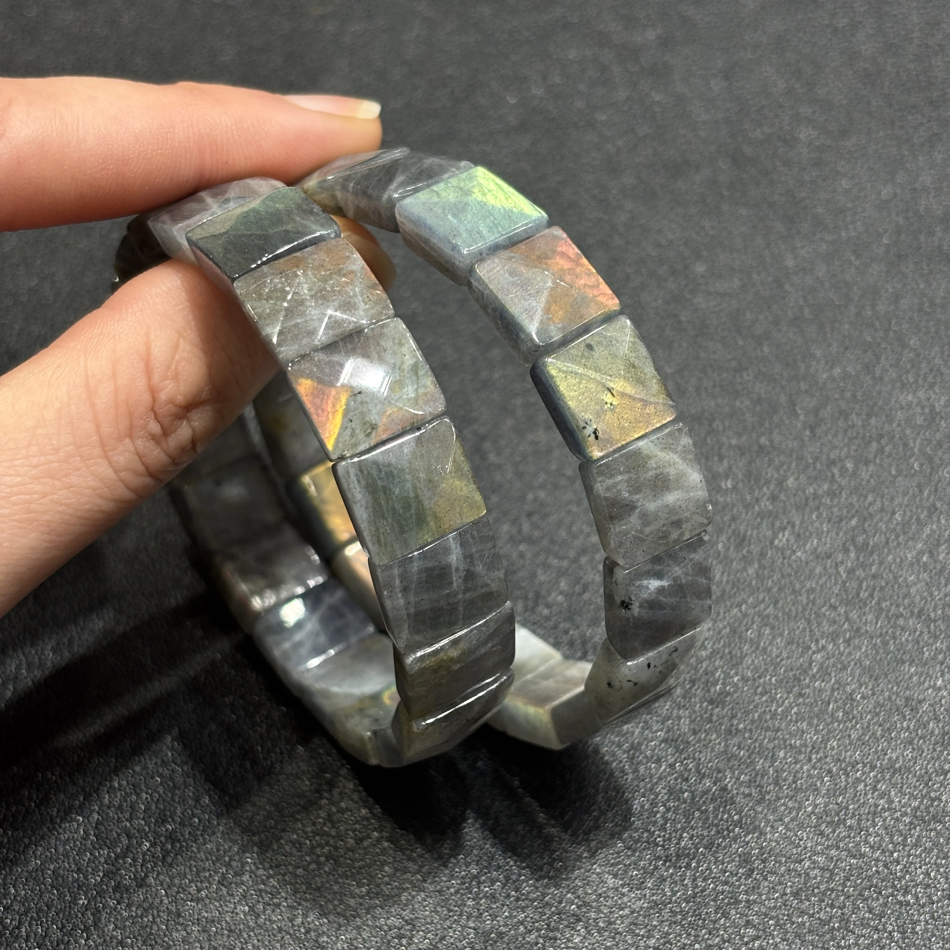 

Natural Spectrolite Geometric Faceted Slab Bracelet, Labradorite Prismatic Flash Stone, Modern Minimalist Style,Gift for Girls