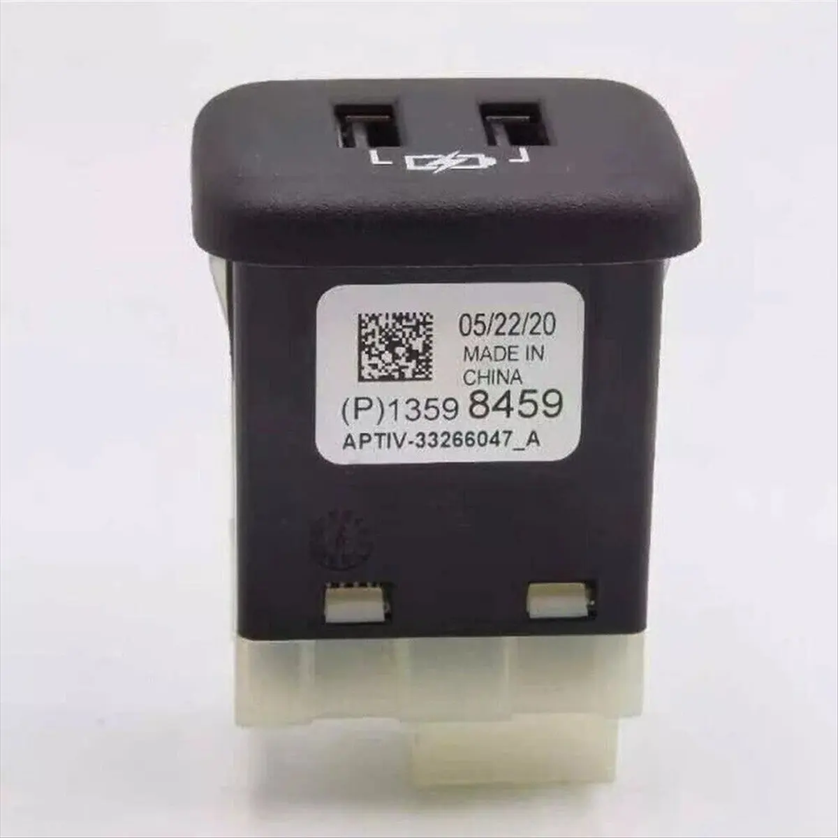 Super Sale Car Center Console Aux/USB Port Connector Adaptor 13539082, 13598459 for GM Regal Enclave Acadia XT5