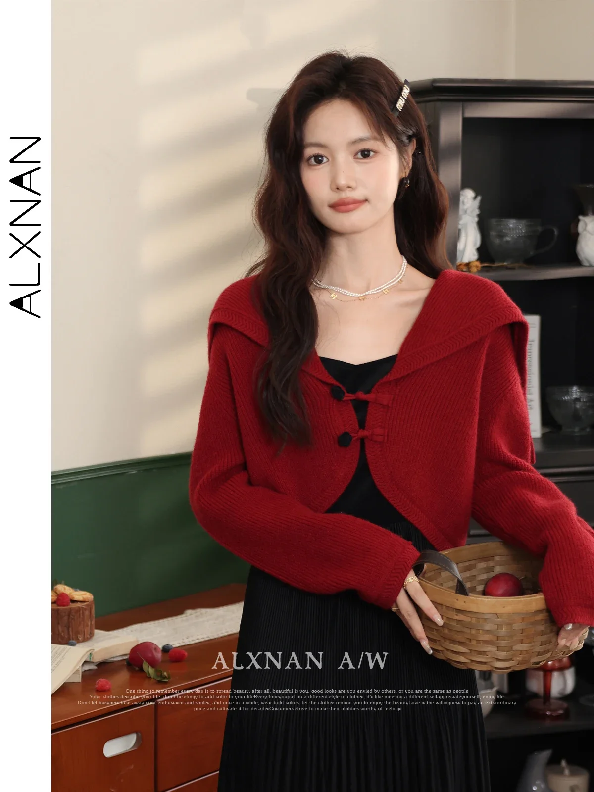 ALXNAN Halter Dresses for Women Autumn Winter New 2024 Gentle Lady Solid Slash Neck Simple Atmosphere Sleeveless Dress LXN32832