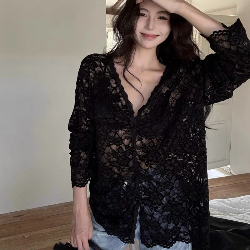 

1pc Summer Women's Long-Sleeve Lace Sun Protection Top Elegant Slightly Sheer Air-Conditioning-Friendly Top
