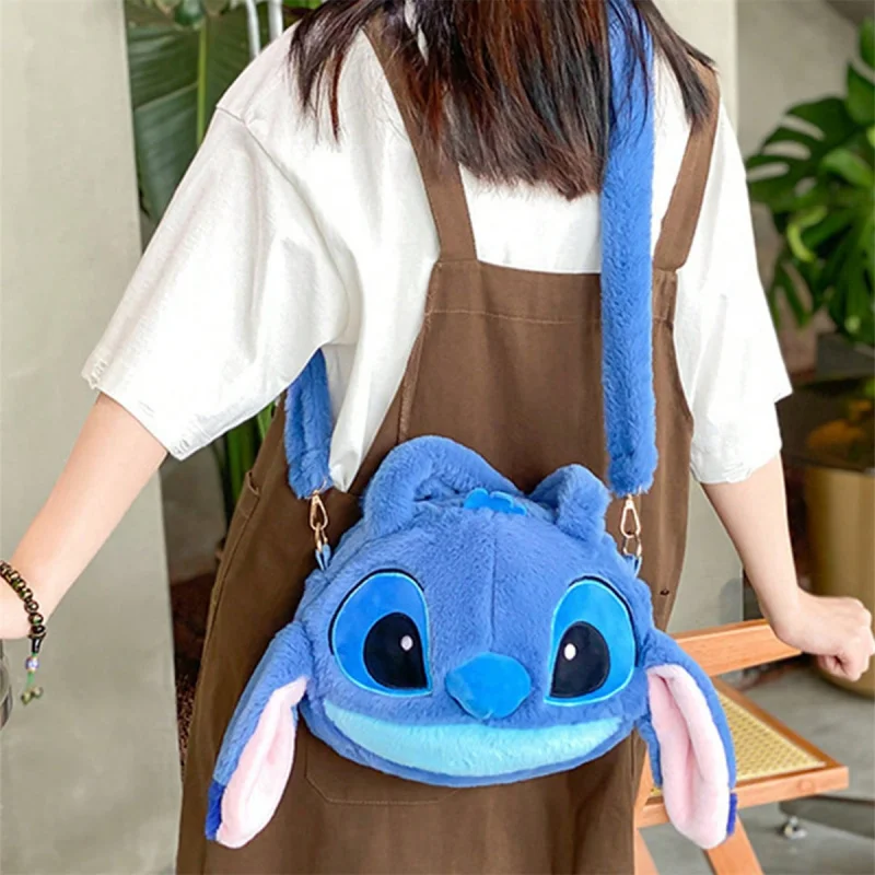 

1pc Disney Stitch Plush Crossbody – Super Soft Fuzzy Material with Detailed Character Face, Perfect for Theme Park.