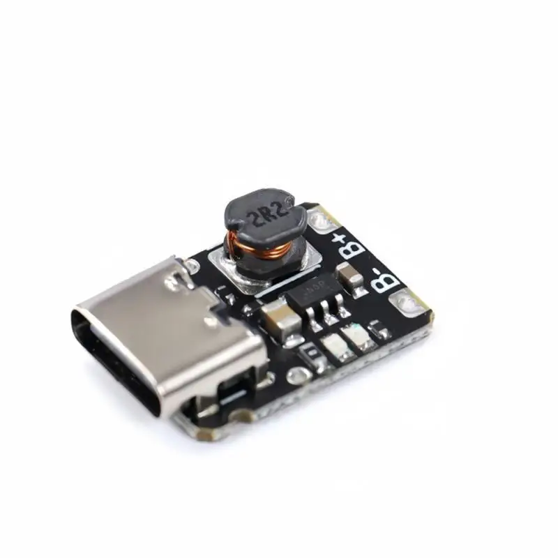 1 ~ 10PCS 5V Módulo integrado de carga e descarga 3.7V 4.2V18650 Bateria de lítio Carregamento Boost Power Board Tipo-c