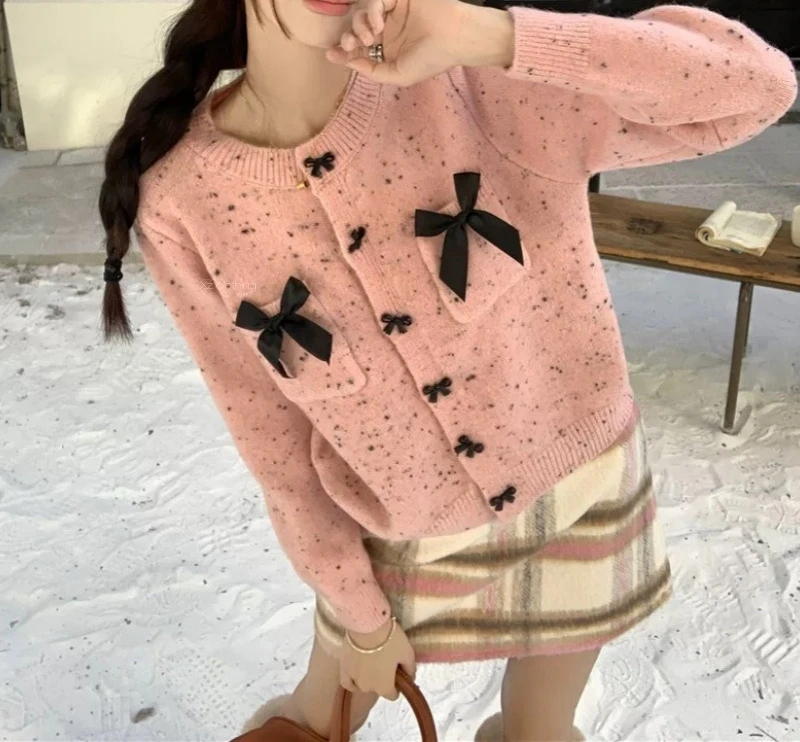 

Sweet and Gentle Three-dimensional Bow Pocket Knitted Cardigan Jacket for Women