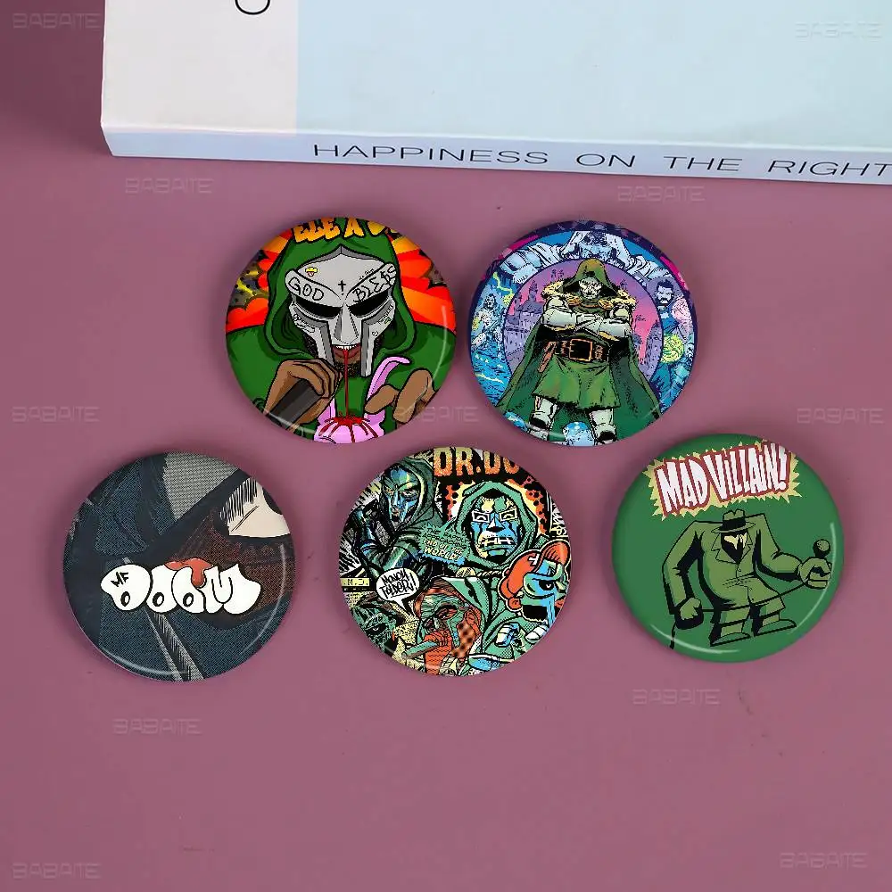 M-MF Doom New Brooc…