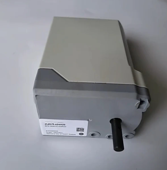 

Оригинальный серводвигатель SQN70.294A20 SQN70.624A20 SQN70.664A20 SQN70.464A20. Совершенно новый на складе.