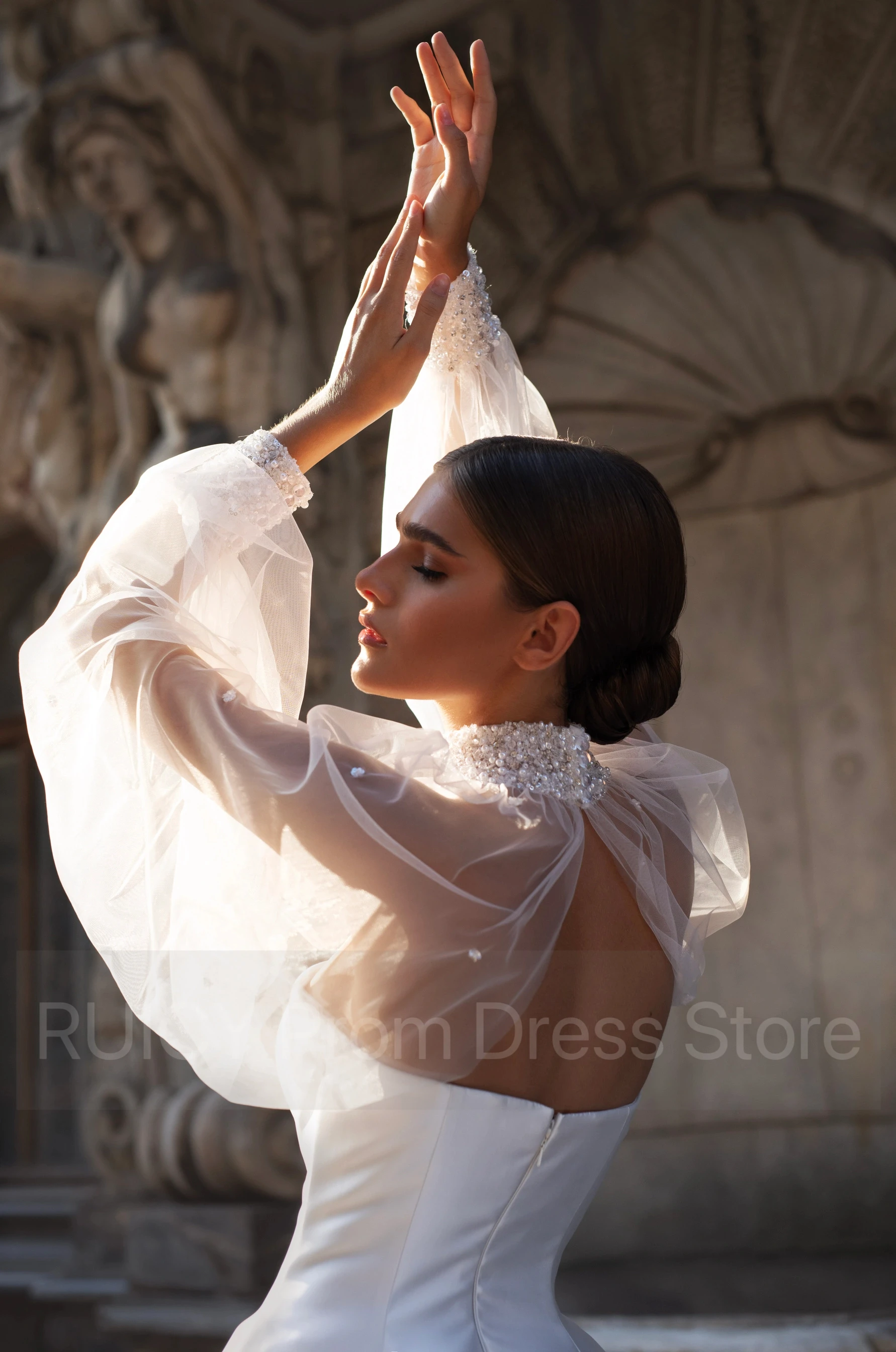 Luxury 2025 Wedding Dresses With Long Sleeve Detachable Pearls Beaded Neck Satin A-line Bridal Gowns For Women robe de mariée