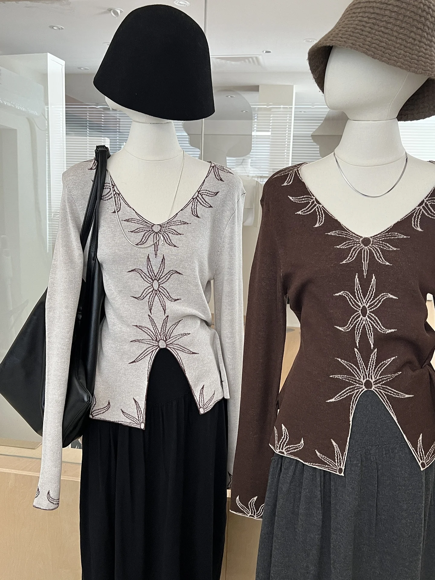 

Ретро-джемпер с цветочным принтом, V-образным вырезом и длинными рукавами, облегающий, унисекс, весна-осень, с разрезами, повседневный, с креативным узором