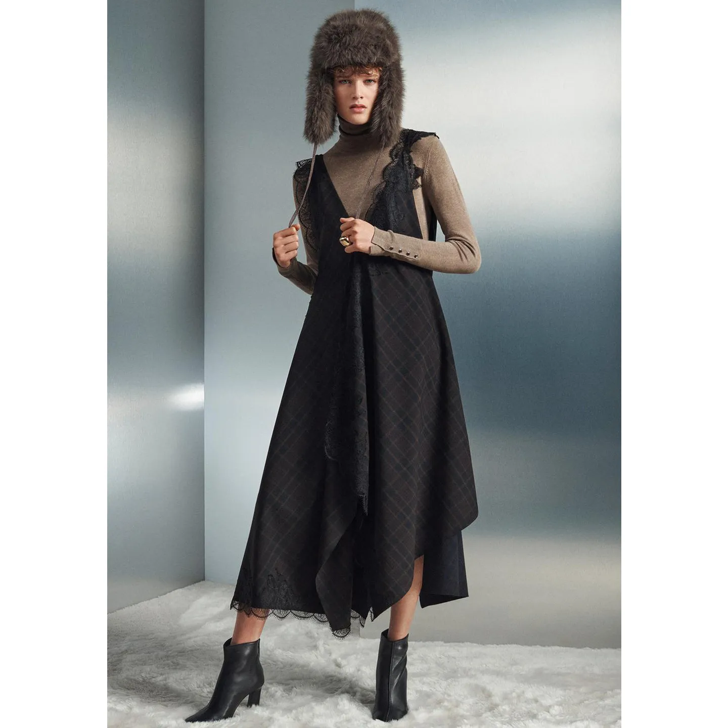 Laid-back Style Artificial Fur Effect Pilot Capsule Winter Women's Fashion Hat  Knot Adjustable Thickened Ear Protec...