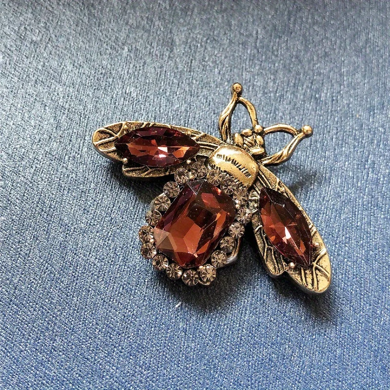 SKEDS Luxuriöse, extravagante Vintage-Bienenbrosche für Damen mit Kristallen, modische, elegante, exquisite Insekten-Strass-Anstecknadeln