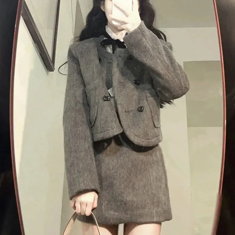 

Winter Warm Vintage Two Piece Set Women Elegant Mini Skirt Suits Female Korean Fashion Casual Designer Retro Suit 2025 New