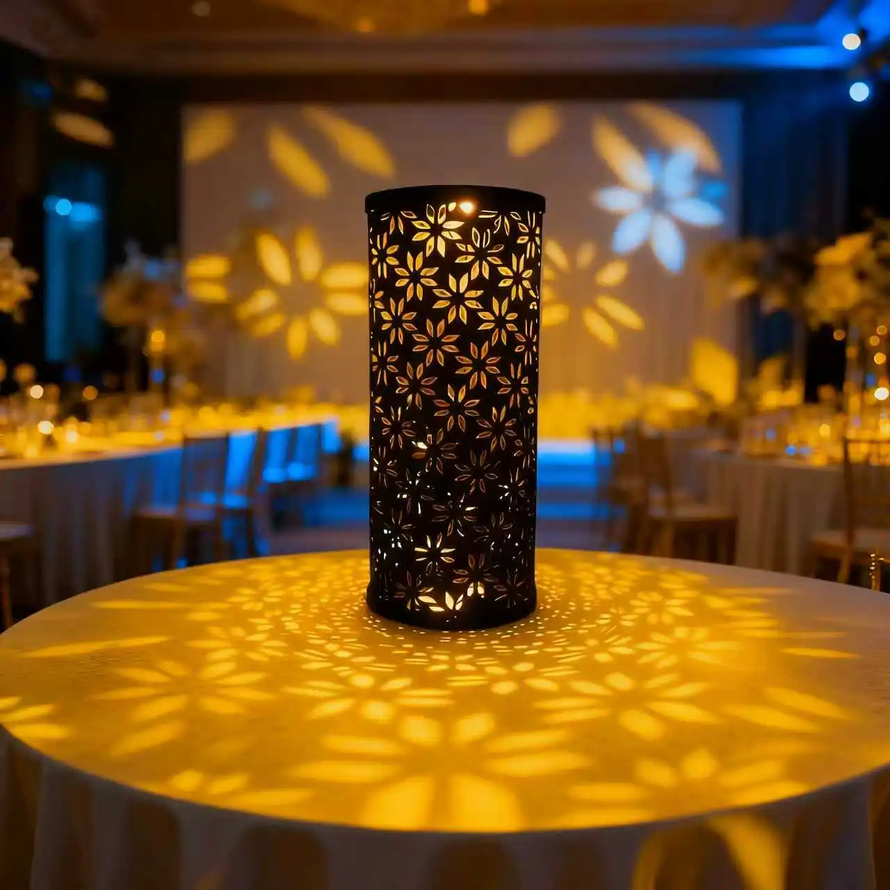 

Новая светодиодная креативная металлическая настольная лампа, портативная винтажная атмосферная лампа, USB-проекционная декоративная лампа