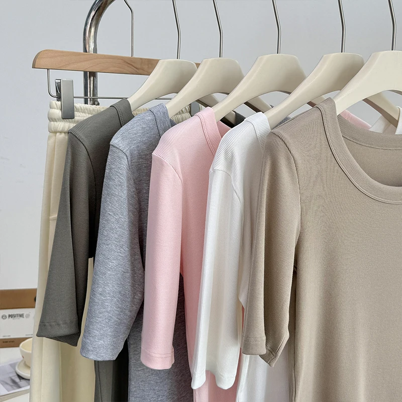 Modern Chic Women's Regular Shoulder Crew Neck Half Sleeve T Shirt Summer Lightweight Stretch Slim Fit Basic Top