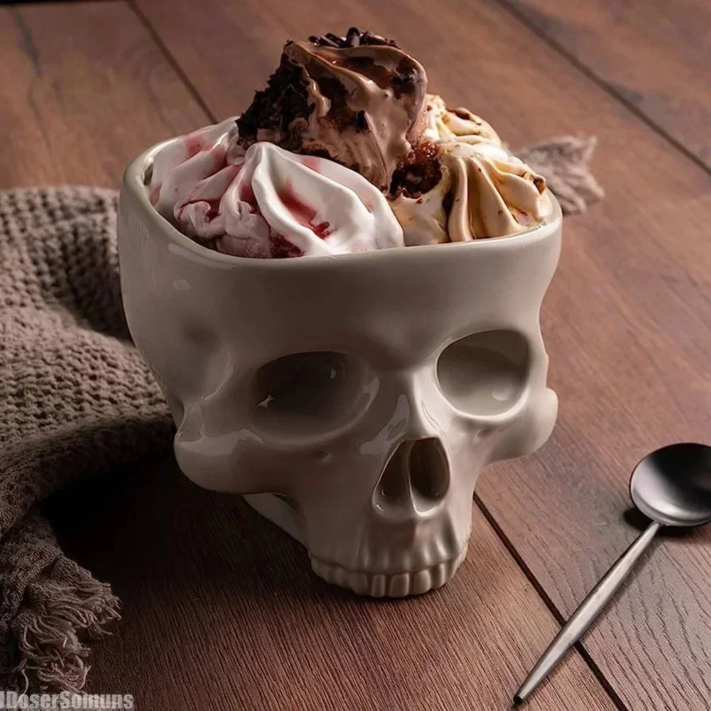 

Retro Porcelain Skull Pasta Bowl - Gothic Halloween Tableware, Unique Ceramic Bowl for Noodles, Salad, Candy & Tabletop Decor!