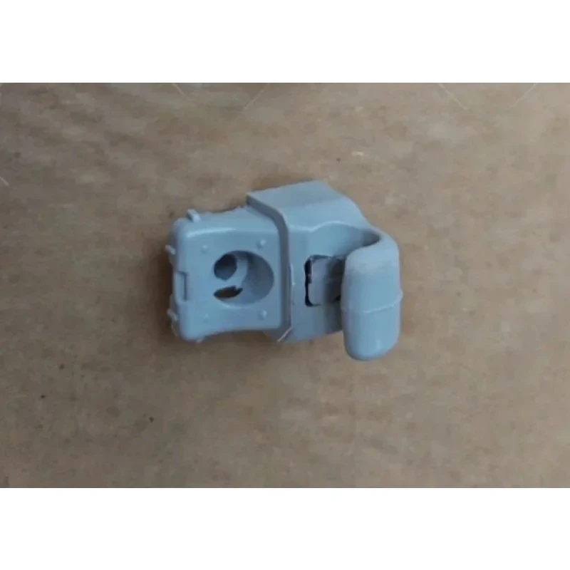 OEM 109007900B 1090079 00 B 1090079-00-B Sun Visor Mounting Bracket Clip 1pc for Tesla Model 3 2019 2020 Brand New Accessories view 2