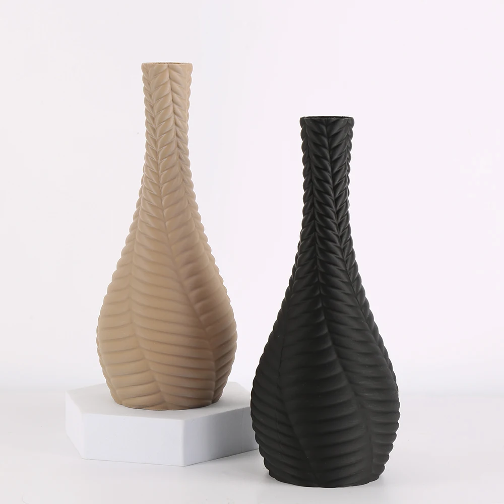 Cross-border Woven Texture Vase, Black & Brown Two-tone Design, Suitable for Overseas Retro Textured Home Desktop Decoration Sce