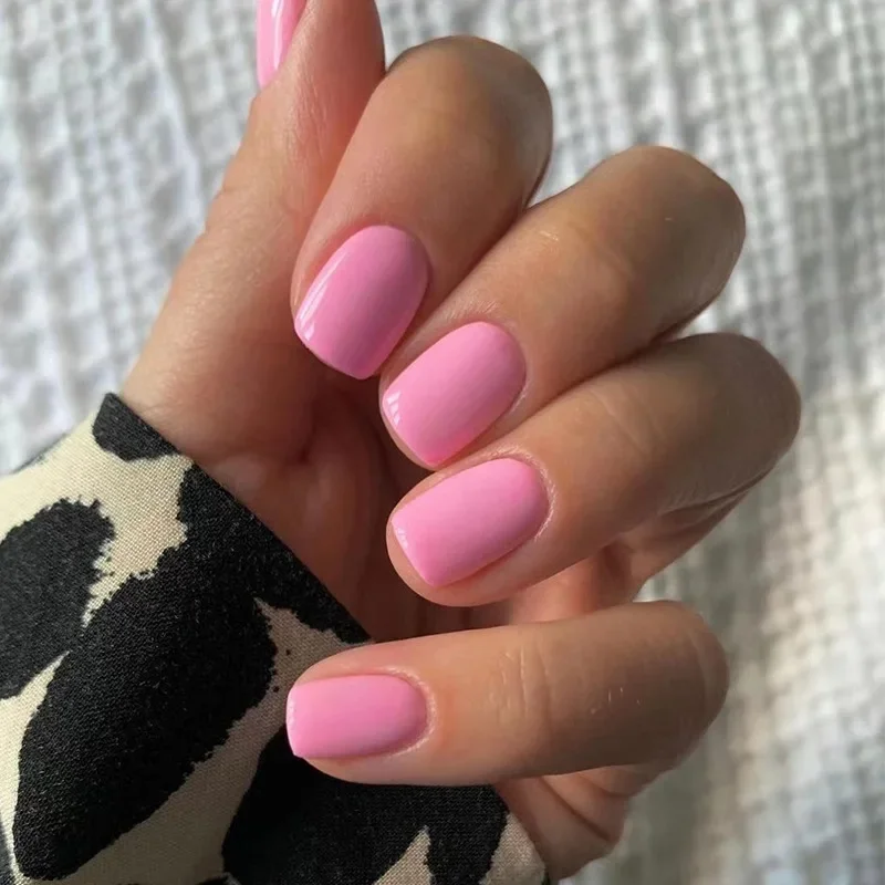 

24Pcs Short False Nails Bright Surface Ballerina with Jelly Glue French Bright Surface Modern Stylish Removable Wearable Nails