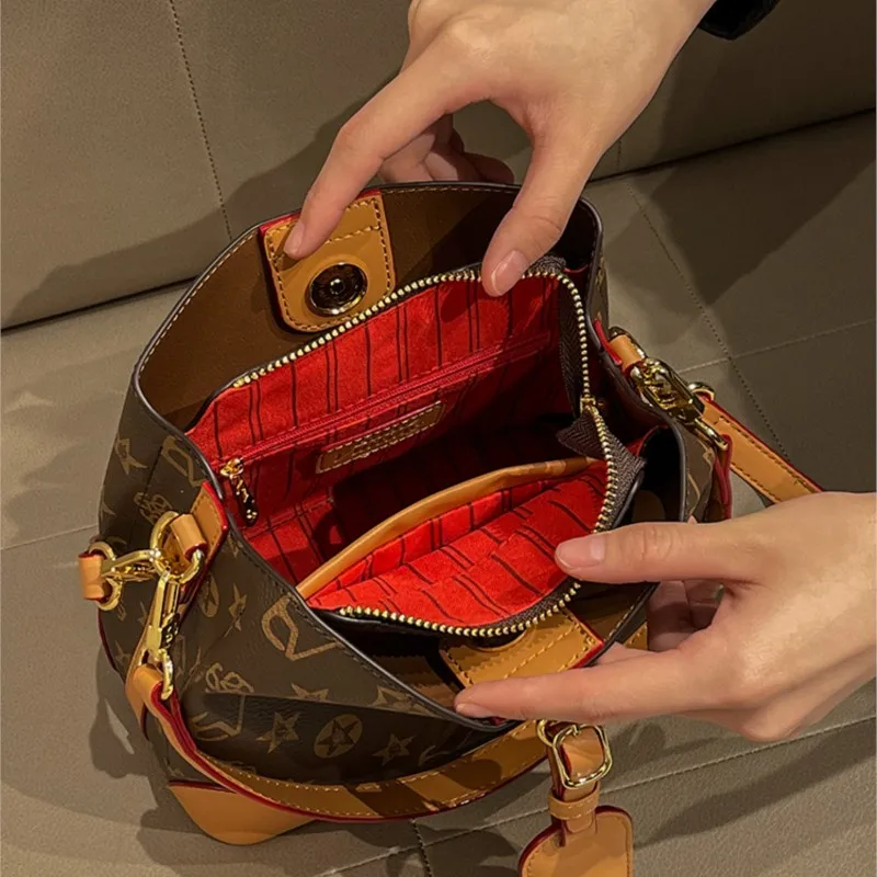 Light luxury brand handbag 2024 new autumn and winter high-end fashion designer bucket bag, single shoulder crossbody bag