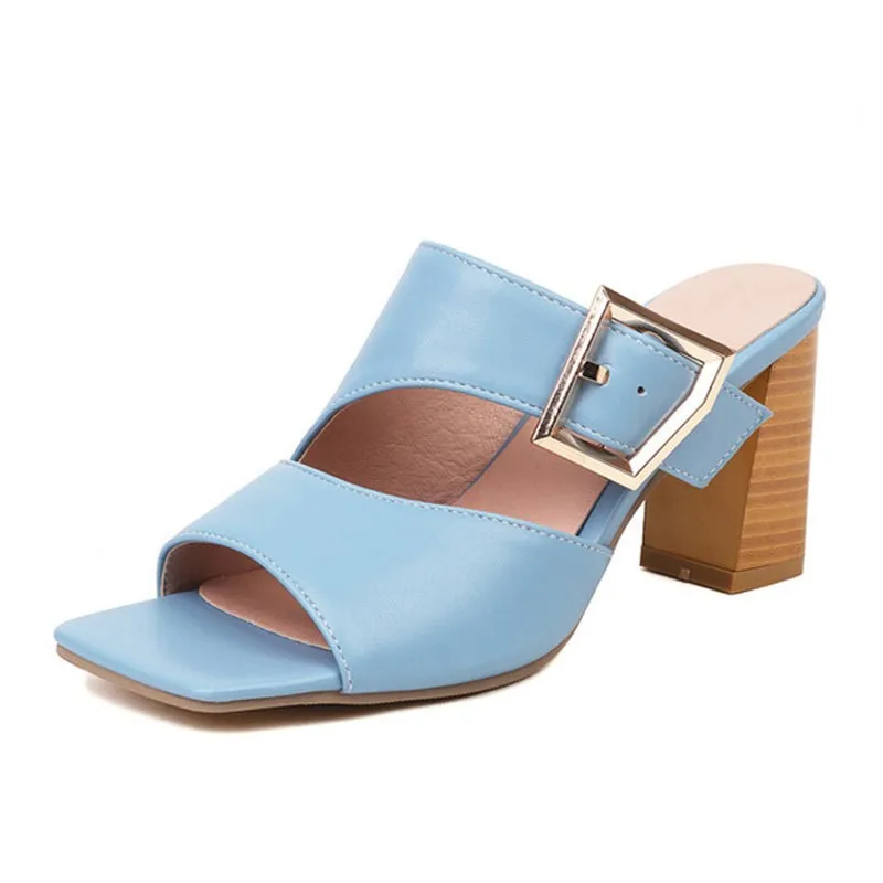 2025年スクエアトゥハイヒールサンダルとスリッパ、屋外履きスリッパ、レディースシューズ、厚底ヒール、レトロ、クロスボーダー、レディースシューズ