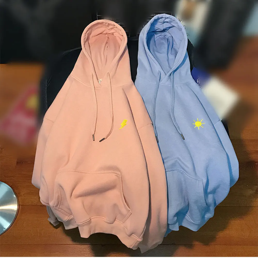 เสื้อฮู้ดแฟชั่นลำลองผ้าฟลีซพิมพ์ลาย รุ่นใหม่ล่าสุด ปี 2025