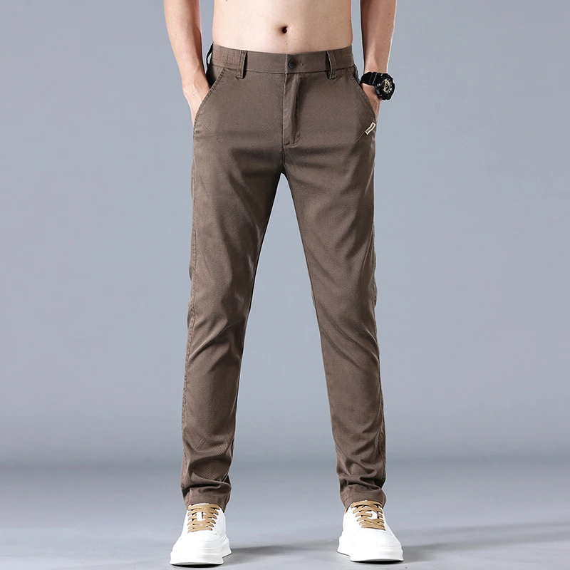 Pantaloni casual da uomo in tessuto Lyocell elasticizzato sottile di nuova marca estiva Pantaloni da caffè grigi da lavoro in vita elastica sottile