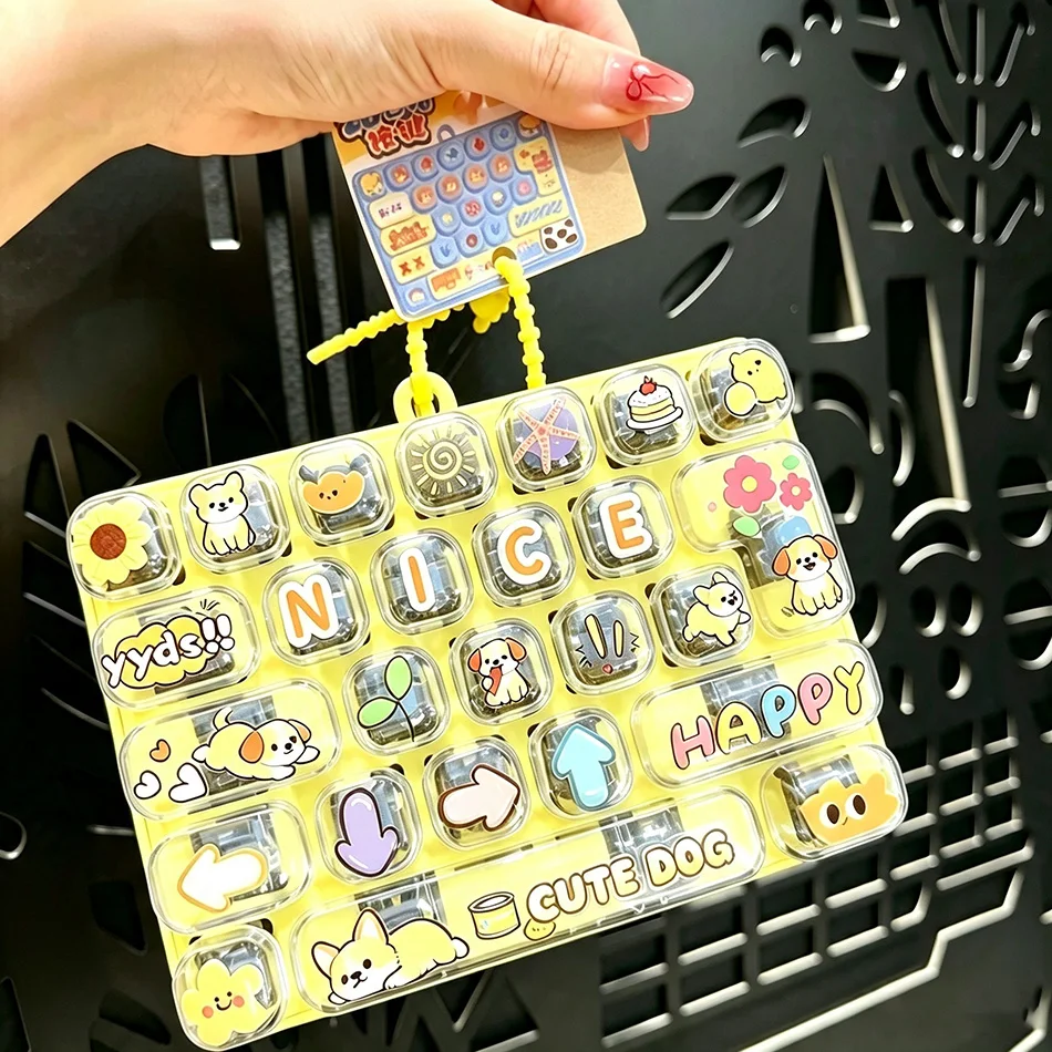 Fidget Keyboard Keychain Party Favor Gift, 26Grid Keycap Clicker Anti‑Stress Decompression Button Hand Relax Bag Charm Pendant