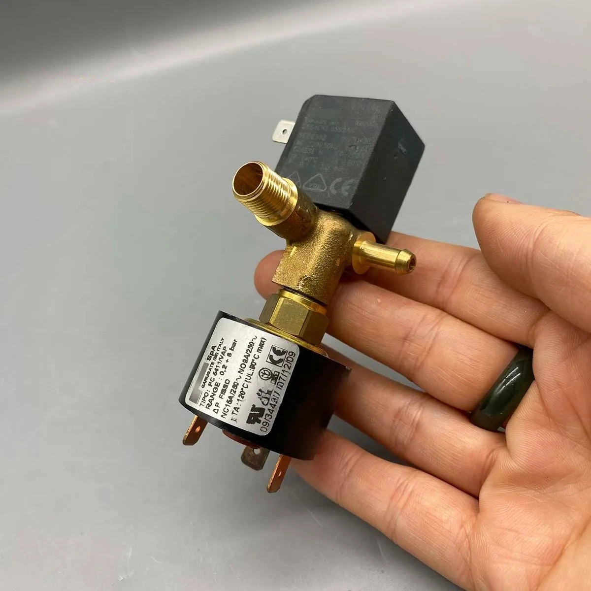 

230V CEME 5554EN2 3 Way 3.5 Bar Solenoid Valve Water Valve With Spa PC5411 0.2-6 BAR PC 5411/VAP Pressure Switch