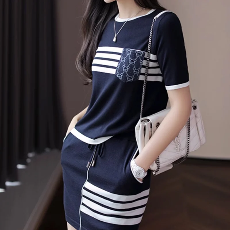

Ladies O-neck Short Sleeve T-Shirts Two-piece Suit Summer Fashion Casual Striped Drawstring High Waist A-line Skirt Slim Suit