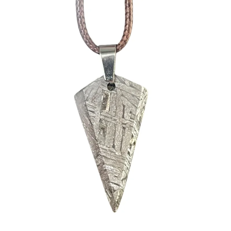Collector Grade Double‑Textured Spearhead Muonionalusta Iron Meteorite Pendant Wearable Space Mineral Jewelry LK472