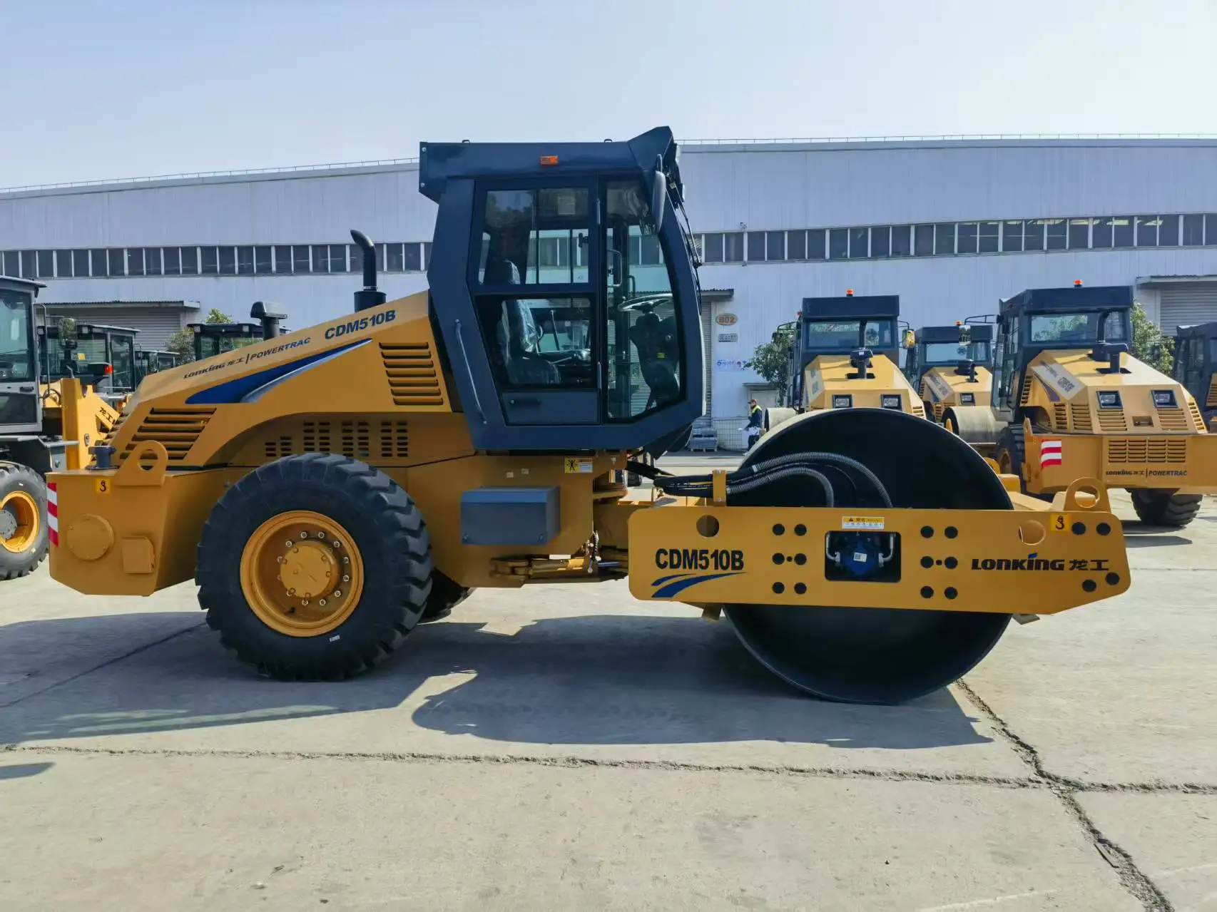 10-Tonnen-Vibrationsrolle mit einzelnem Stahlrad, Rabatt