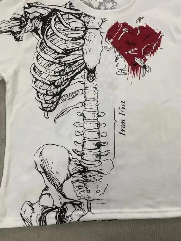 T-shirt High Street gotica retrò T-shirt da donna estiva classica versatile alla moda Estetica Harajuku Top stampato con teschio scuro