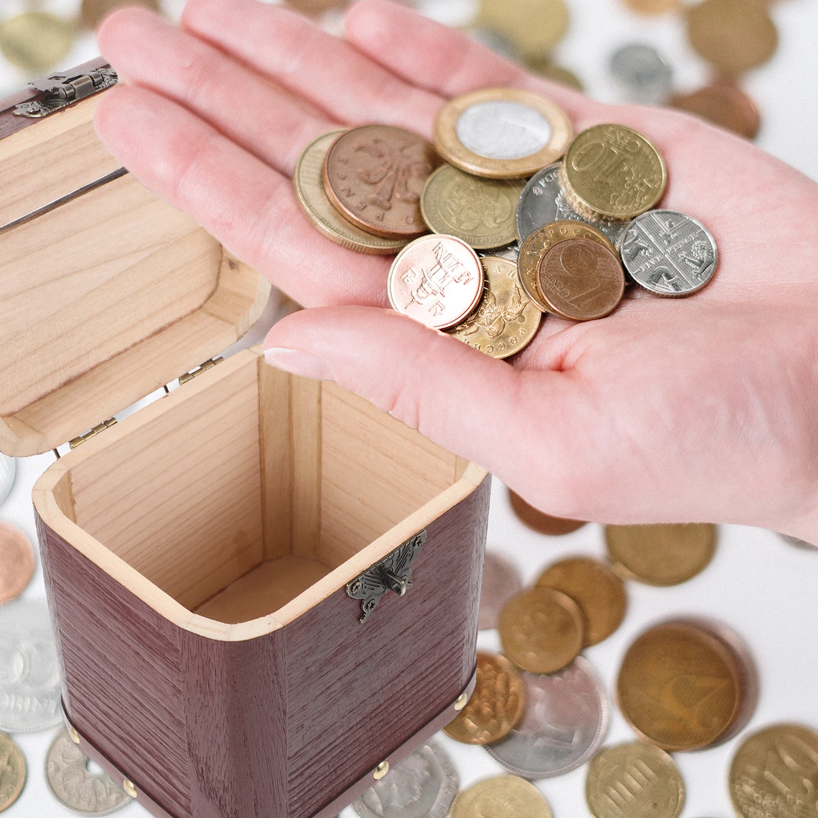 

Wooden Piggy Bank Vintage Style Retro Money Jar for Coin Storage Home Decor Gift Box Jewelry Organizer Desktop Ornament