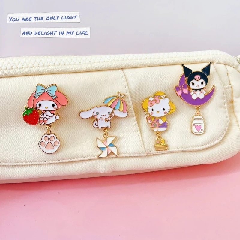 Sanrio minha melodia kuromi olá kitty anime periférico dos desenhos animados bonito metal crachá broche mochila pingente feminino coração festival presente