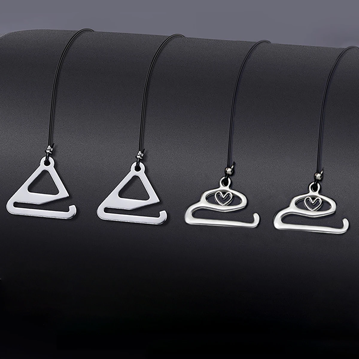 2 pairs heart-shaped+triangular metal hook shoulder strap transparent invisible seamless underwear shoulder strap