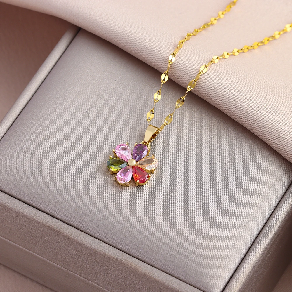 New Vintage Style Colorful Zircon Crystal Flower Pendant Women Necklaces Female Stainless Steel Clavicle Chain Jewelry Wholesale