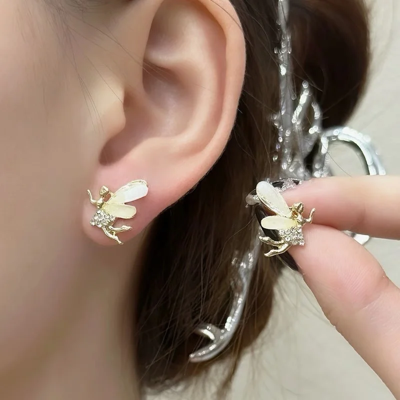 Trendy Girl Dancer Stud Earrings Crystal Acrylic Wings Angle Earrings for Women Korean Cute Sweet Jewelry aretes de mujer