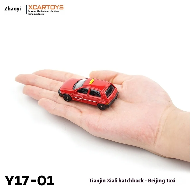 Xcartoys Modello giocattolo in lega Auto Taxi Veicolo ferroviario non elettrico da collezione in miniatura per giochi e regali di raccolta per bambini