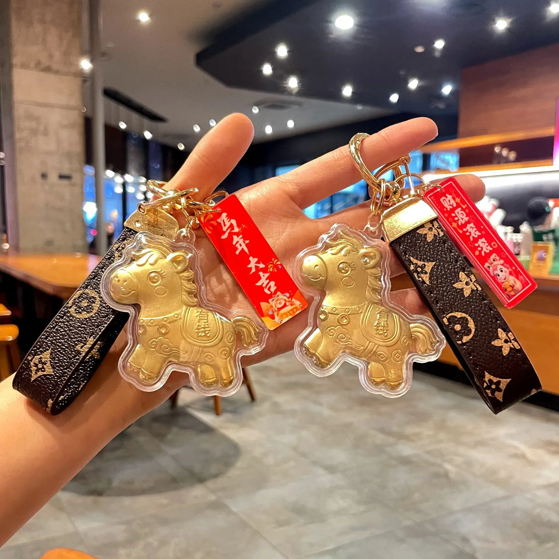 Pony pendant keychain is suitable for backpacks, handbags, all kinds of bag pendants, car keychains, gifts for  friends