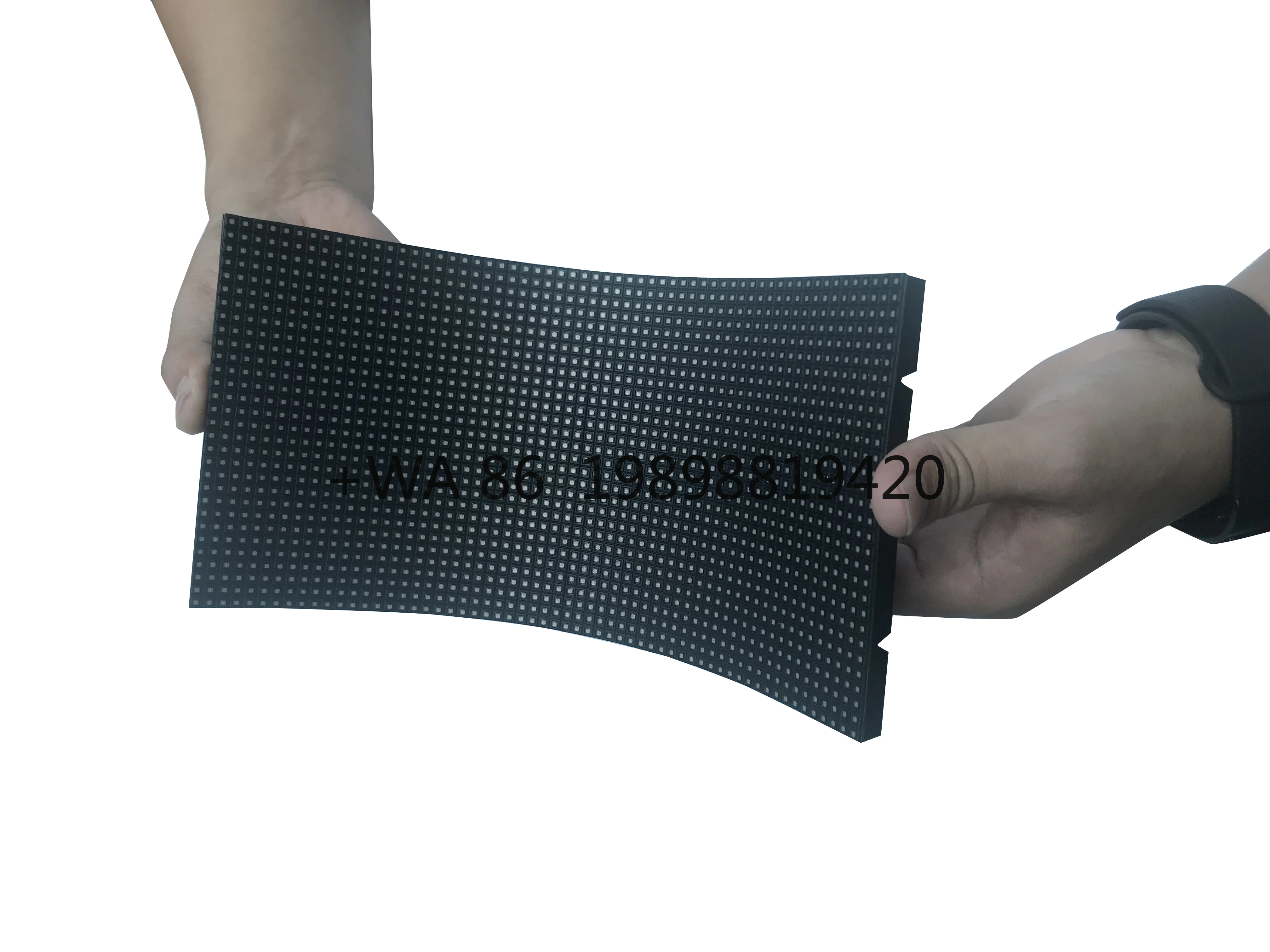 Heißer Verkauf, maßgeschneiderte flexible P4-LED-Videowand, spezielle Form, weicher LED-Bildschirm für Einkaufszentren und Einzelhandelsgeschäfte