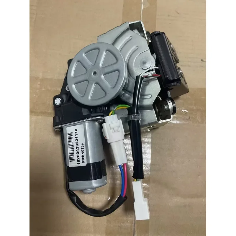 for YL-1880400003 Door Lock Block for Toyota Harrier