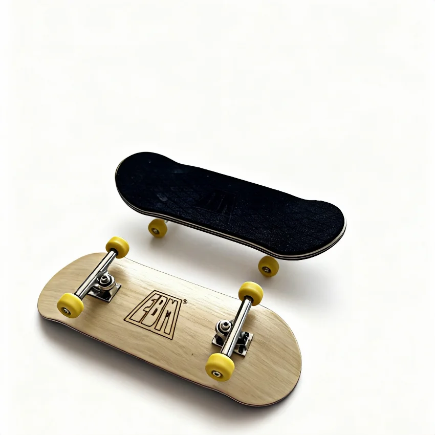 Kit completo professionale per skateboard da dito con strumenti Mini tastiera in legno per scrivania Bambini Adulti Giocattoli fantastici antistress