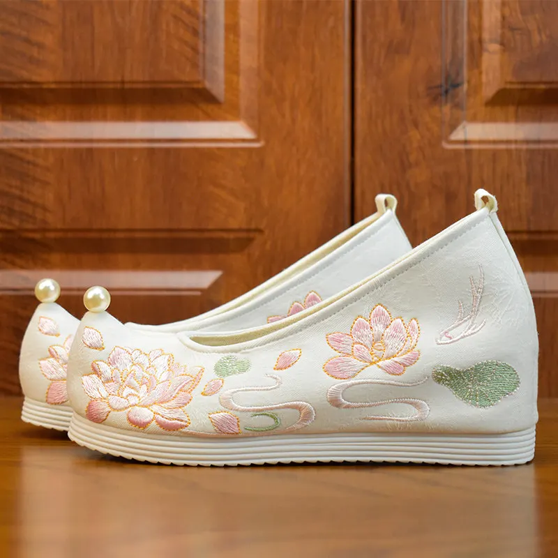 Ancient Hanfu Shoes Women Height Increasing Lotus Embroidered Shoes Ancient Style Upturned Toe Shoes Adult Tang Suit Cloth